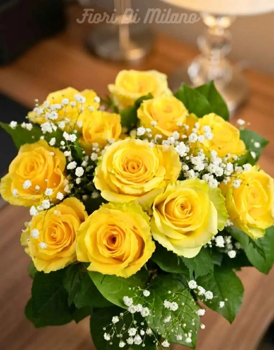 MAZZO DI 15 ROSE GIALLE (1) MAZZO DI 15 ROSE GIALLE (1)
