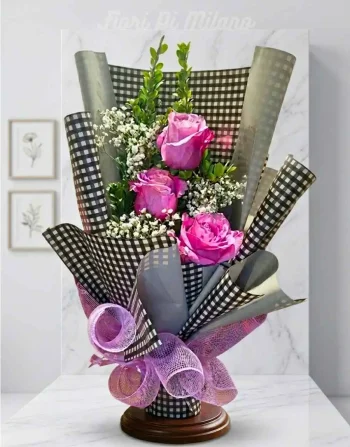 Bouquet of Pink roses composition