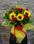 Girasole con rose rosso