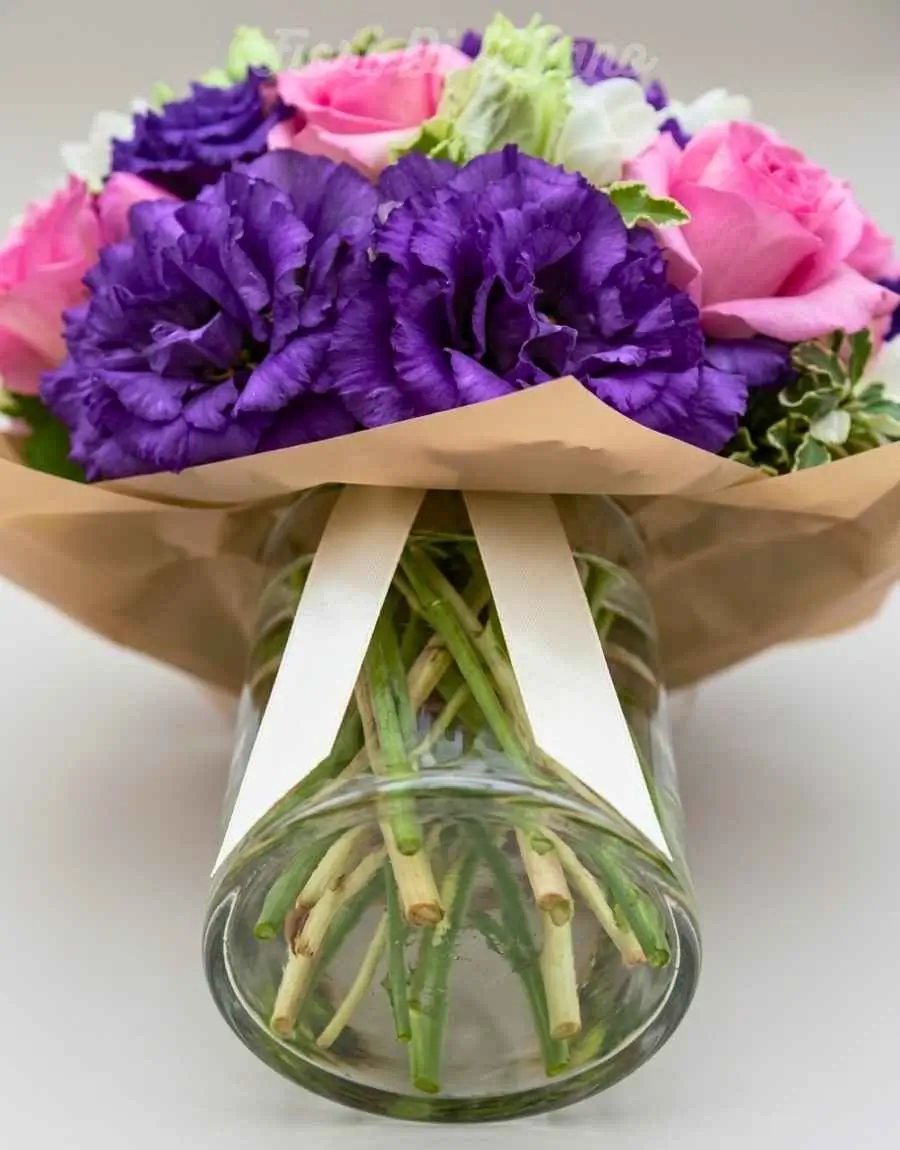 Elegant Rosa con Lisianthus (2) Elegant Rosa con Lisianthus (1)